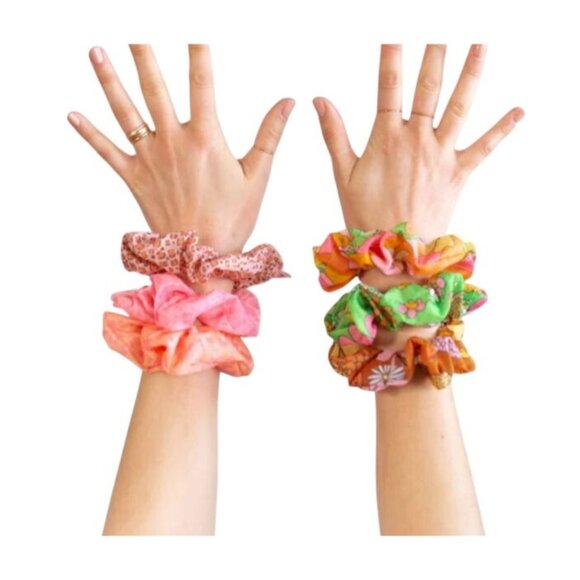 Set Of 3 Scrunchies Leopard & Heart Patterns Pink & Orange Hair  By Talking Out - Picture 5 of 5